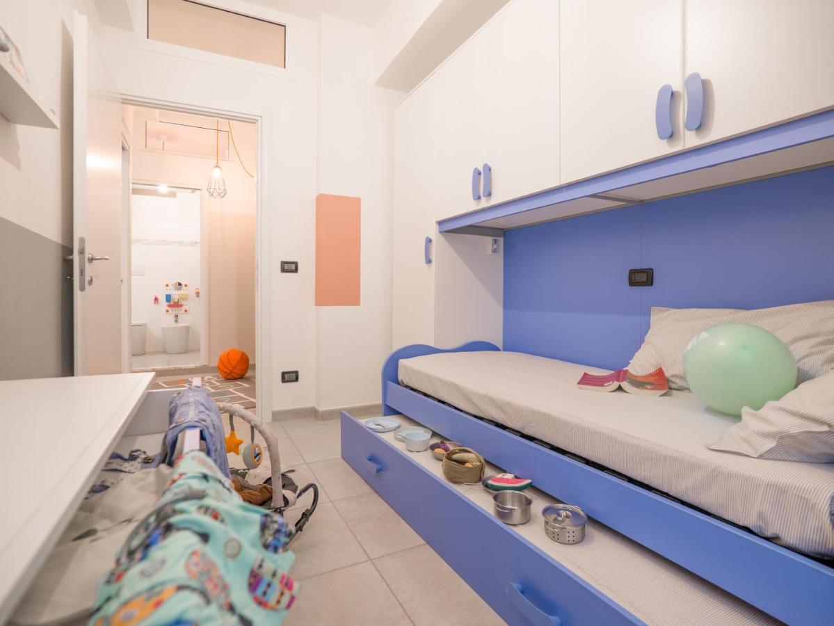 Babyaccommodation Family Experience IV Пиетра Лигуре Екстериор снимка